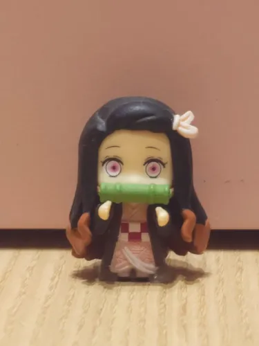 Action Figure Demon Slayer Nezuko Kamado mini figure importada do Japão