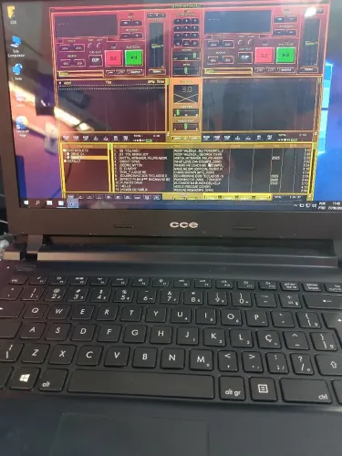 Notebook CCE pra DJ BPM Winamp incluso