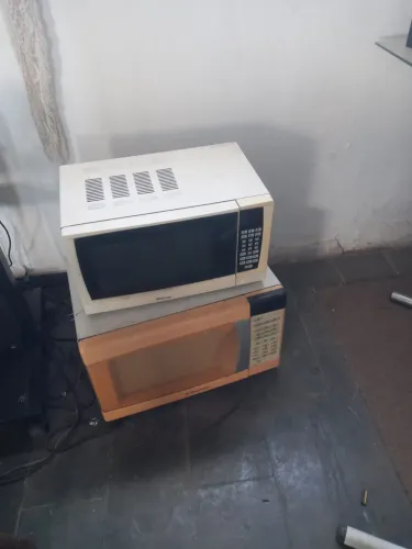 2 microondas.