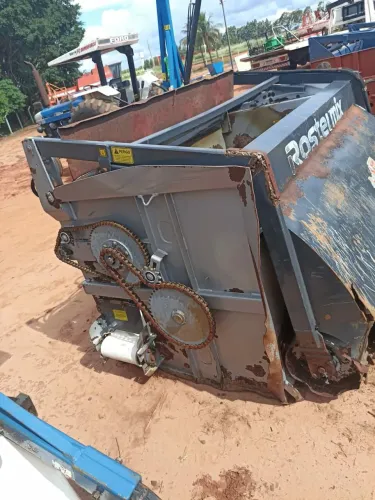 Desensiladeira tratador misturador de ração