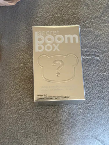 Gloss secret boom box