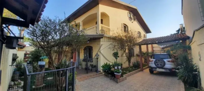 Casa Sobrado com Edícula - Jardim Satélite - 4 Dormitórios - 324m².