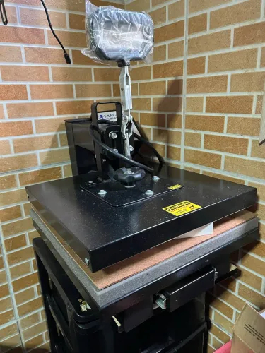 Maquina de estampa nova