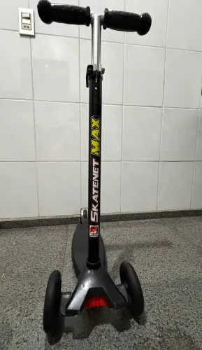 Patinete Bandeirante Skatenet Max - preto 