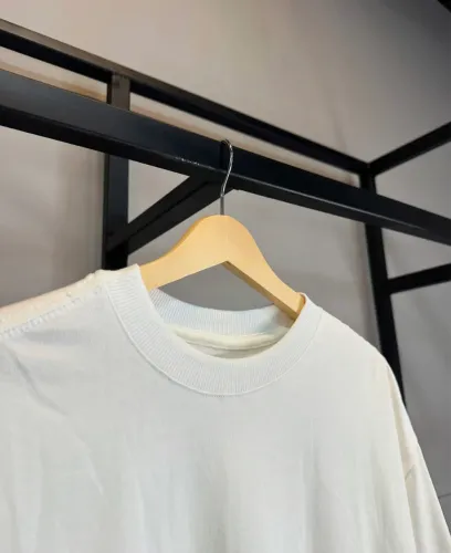 Camisa Oversize tamanho GG OFF WITHE