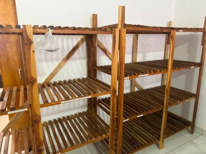 Estante Prateleira Modular em Madeira Nobre Teca