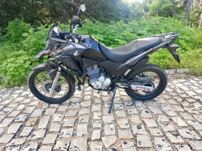 XRE 300 2022