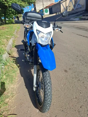 Honda bros bem conservada