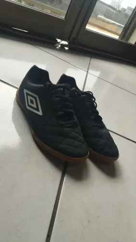 Chuteira de Futsal e Society N° 39