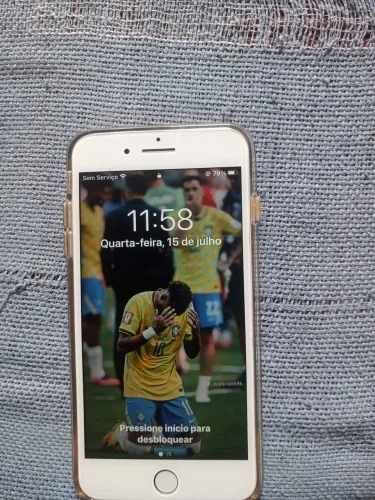 Vendo um iPhone 7 Plus ou faço a troca por um Android Samsung