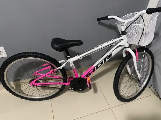 Vendo numa bicicleta semi nova