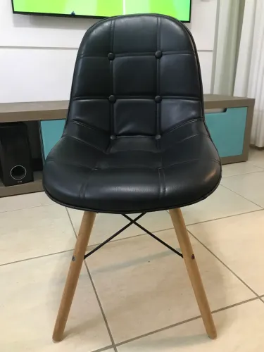 Cadeiras Charles Eames Botonê em Couro Ecológico 