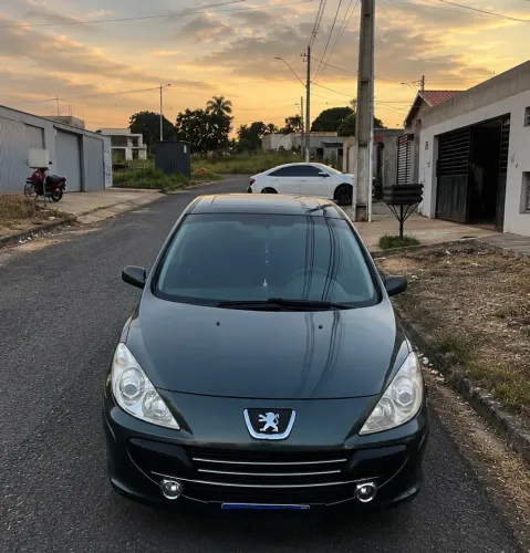 Peugeot 307 Sed. Presence 1.6 Flex 16V 4P 2010