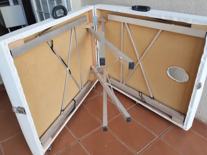 Vendo Maca Maleta Portátil semi nova, capacidade 250kg