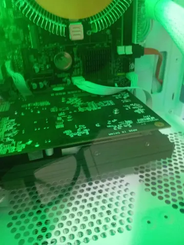 Placa de vídeo gt 740 4 gb DDR5