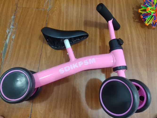 Bicicleta equilíbrio menina 