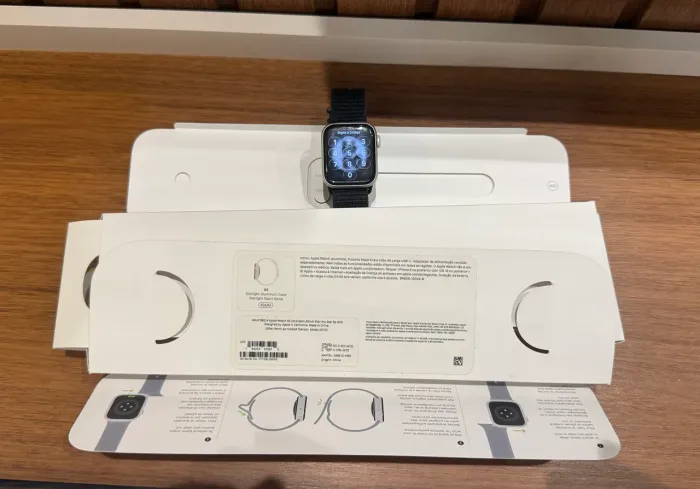 Apple Watch SE (2nd Gen) 40mm Star Alu Star Sp GPS