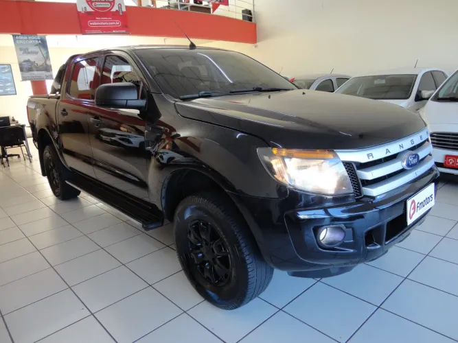 Ford Ranger XLS 2.5 16V 4X2 CD Flex 2015