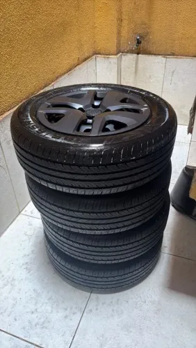 Peneu aro 15