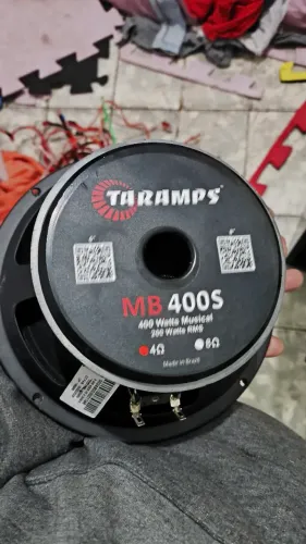 Vendo dois médio de 8