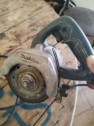 Makita semi nova original 