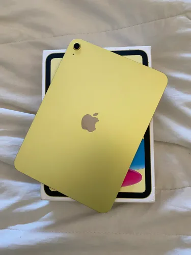 iPad 11 semi novo