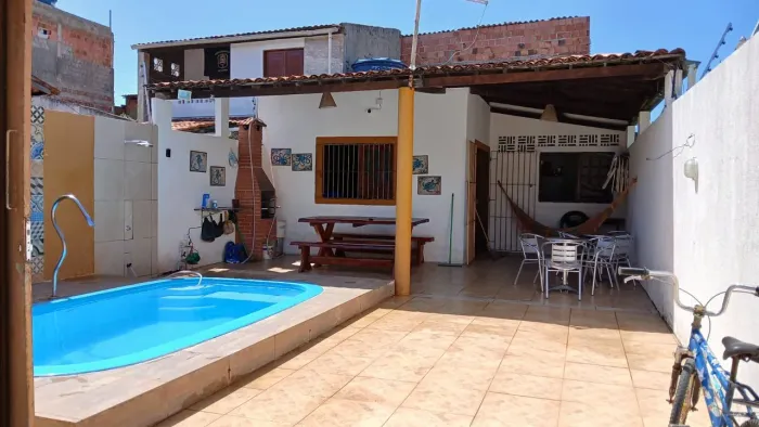 Casa de praia-tabuba ?
