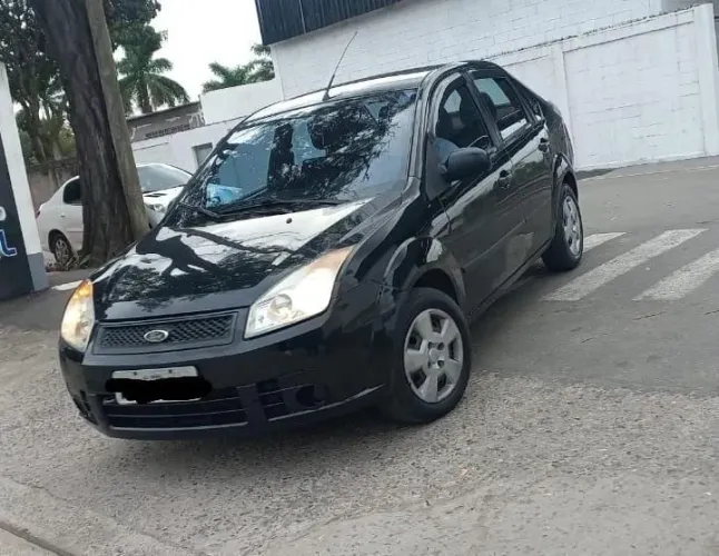 Ford Fiesta Sedan 1.0 8V Flex 4P 2008