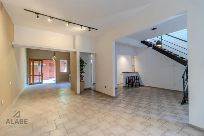 Casa para venda em Brooklin Paulista com 3 quartos, sendo 2 suítes, 260m²