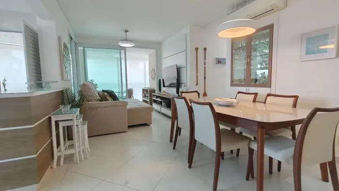 Apartamento com Vista para o Mar na Enseada 3 Suítes, Terraço Gourmet e 2 Vagas