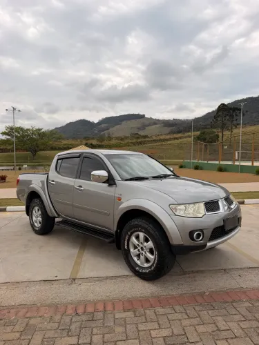 Mitsubishi L200 Triton HPE 3.2 CD TB Int.diesel AUT 2013
