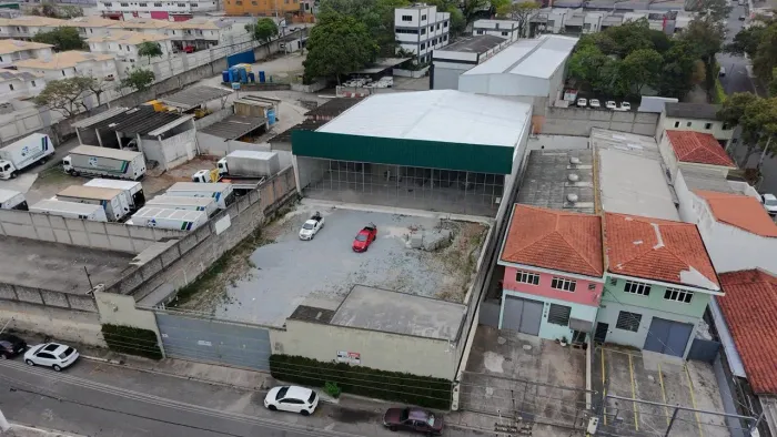 Galpão na Rua Homero Vaz do Amaral, 221 1800 m²
