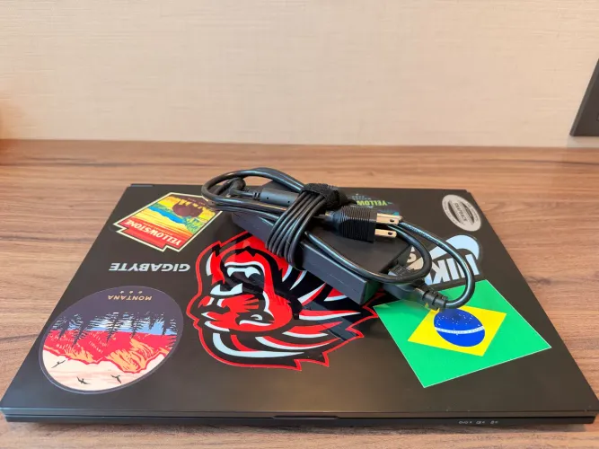 Laptop 4060 i7 32gb 3Tssd
