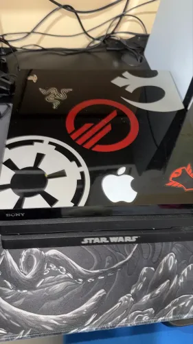 Vendo Ps4 Pro edição Ilimitada Star Wars