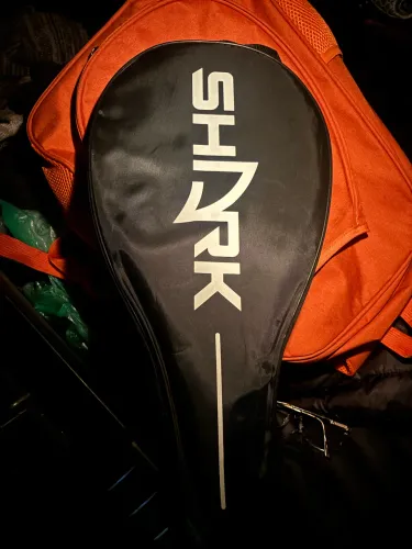Raquete Beach Tennis Shark Predator Pro 3K (Semi-Nova / Impecável)