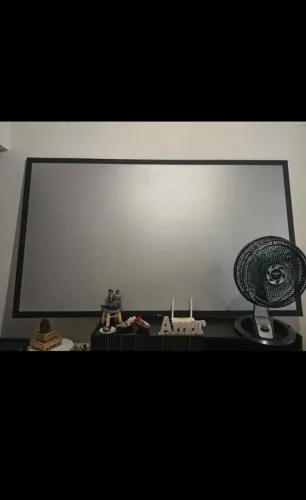 Tela de Projeção Kreische 100 "ALR Cinza | Fixa | Padrão Cinema | Impecável