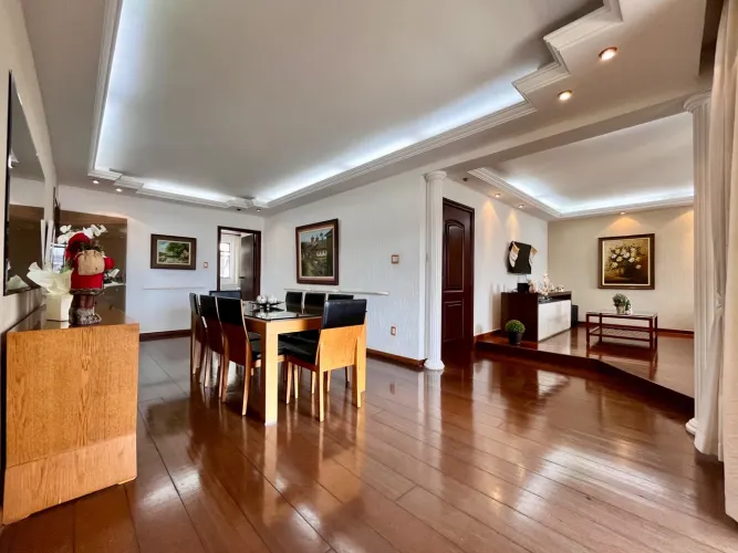 Apartamento 1 por andar 4 quartos no Bom Pastor
