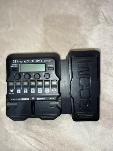 Pedaleira G1x Four - Multi-Effects Processor