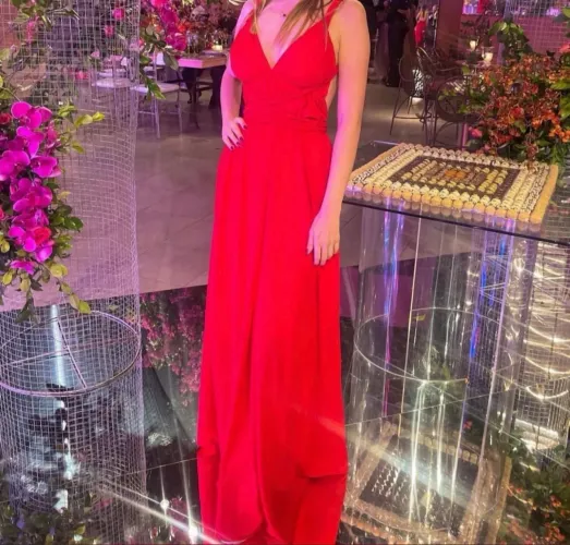 Vestido vermelho multiformas