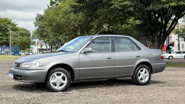 Toyota Corolla XEI 1.8/1.8 Flex 16V Aut. 2001