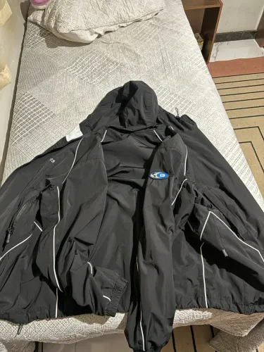 Jaqueta Disturb chase jacket in black