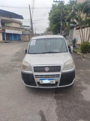 Fiat Doblo Essence 1.8 Flex 16V 5P 2012