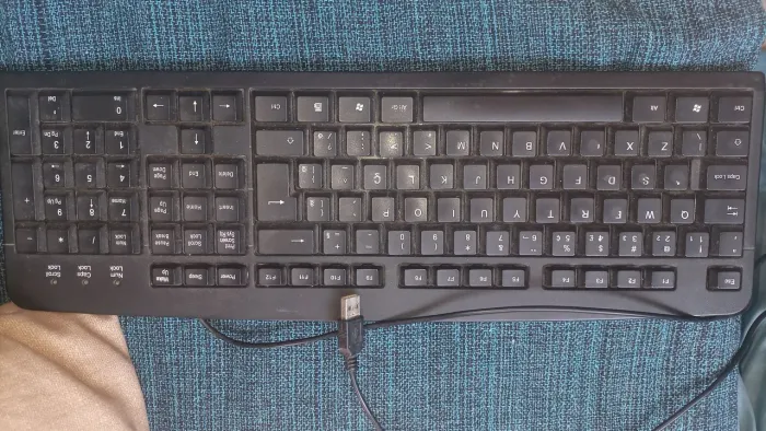 Teclado com Cabo USB 