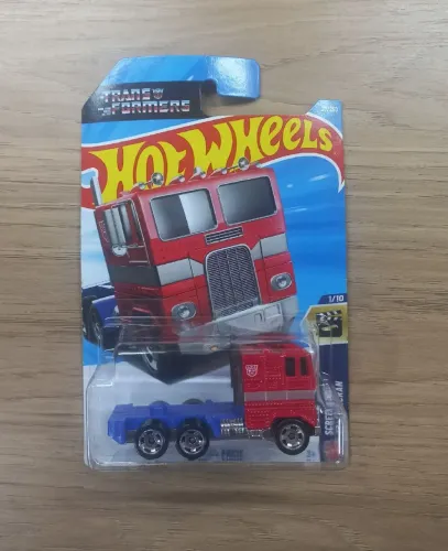 Hot Wheels Unitário Optimus Prime 