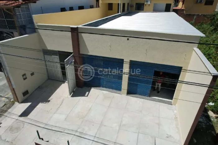 Amplo Ponto Comercial + Casa + Terreno à venda em Nova Parnamirim, Parnamirim