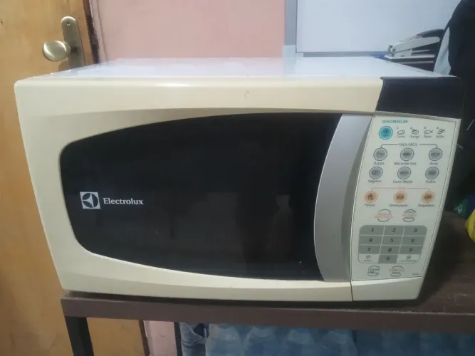 Microondas Eletrolux 20 litros 127v