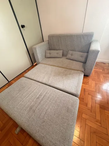 Sofá-CAMA Tok&Stok 2 lugares cinza | Confortável, prático e pronto pra uso!