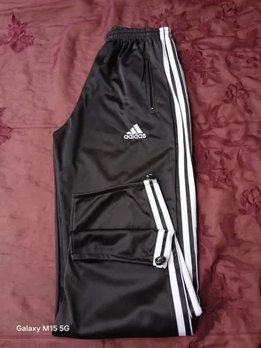 Calça Adidas Tecido Chimpa Flanelado | P/M/G/GG | Várias Cores | Nova | Envio OLX calça