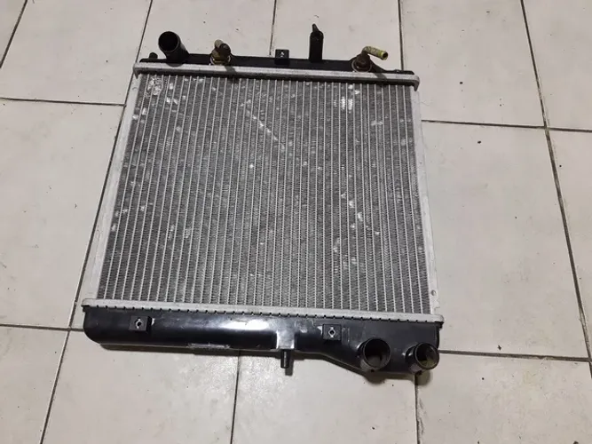 Radiador Honda Fit 2004 a 2008 automático