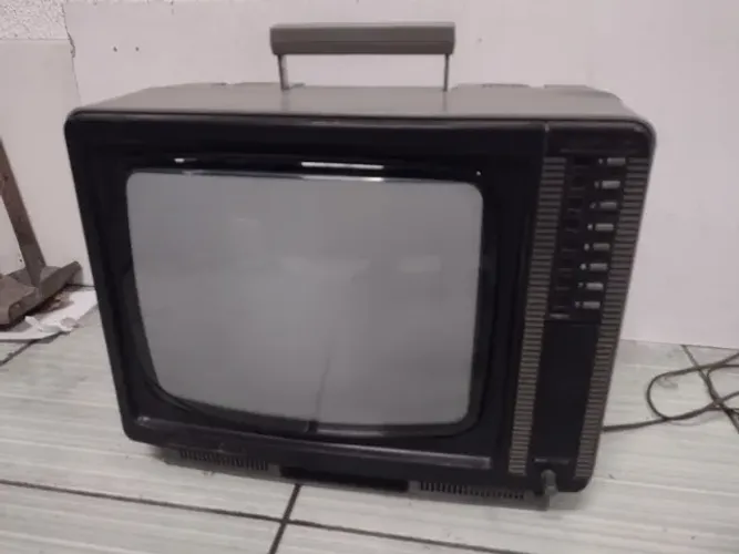 Tv CRT tubo antiga sharp